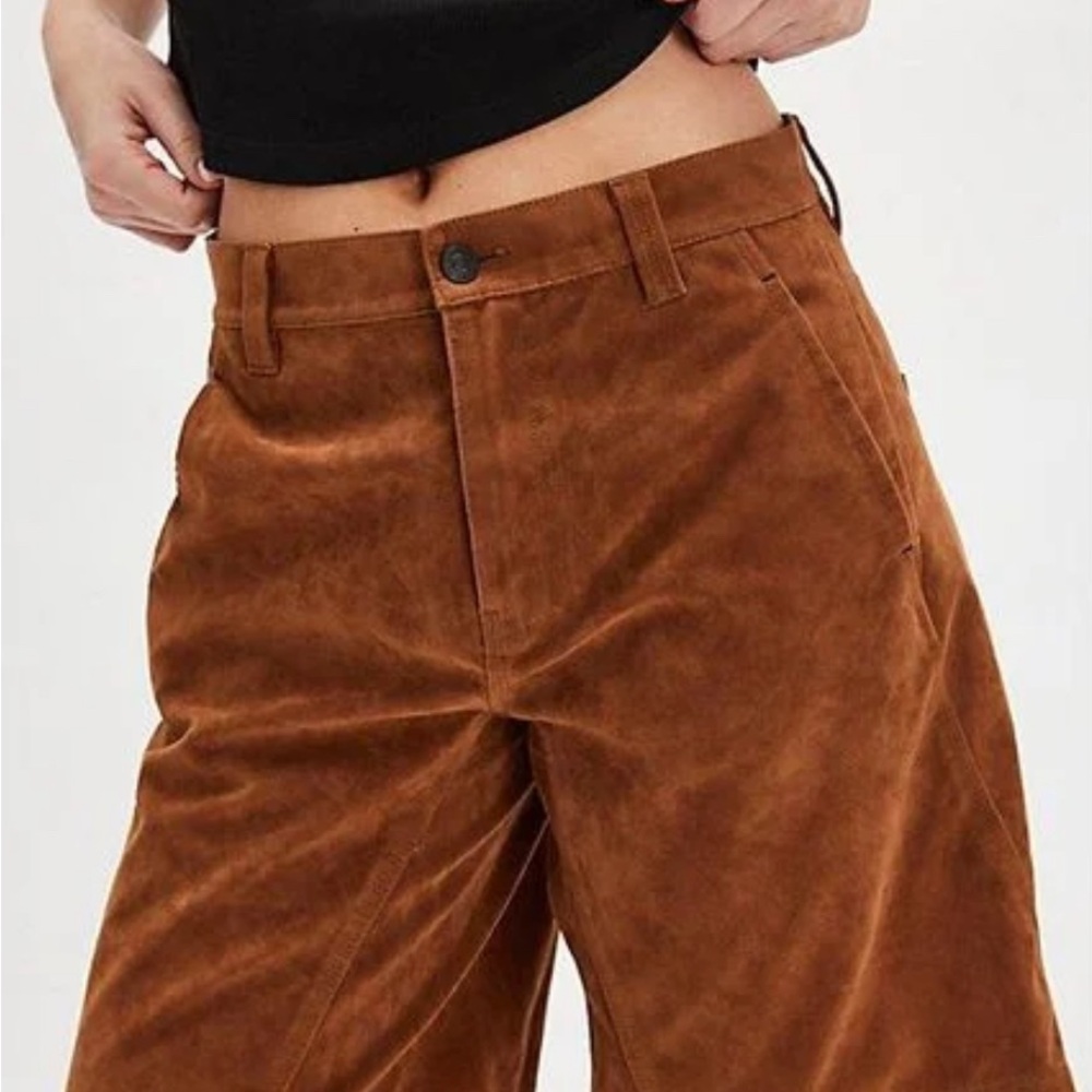 We The Free Dylan Vegan Suede Long Shorts
Cinnamon color - Picture 5 of 7